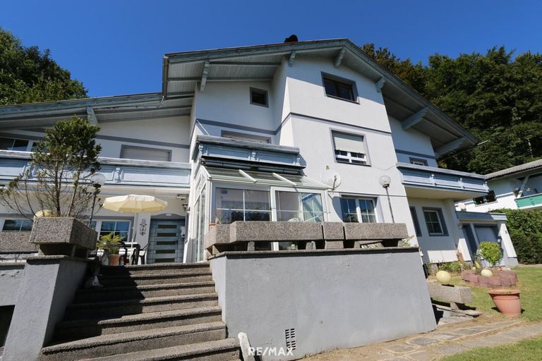 Zugang zum Eingangsbereich