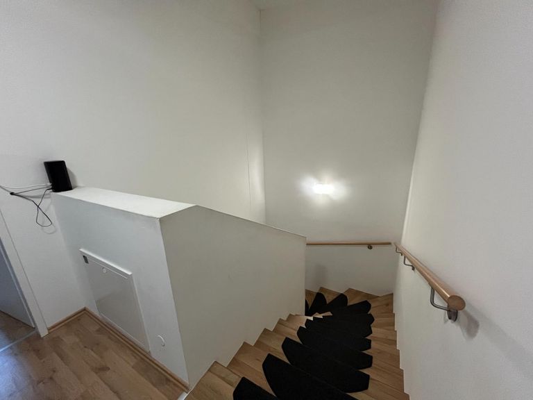 Stiegenaufgang ins 2. Obergeschoss