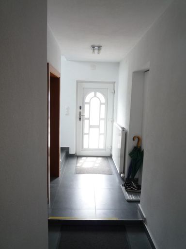 Vorhaus EG