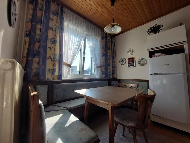 Haus 1 EG Sitzgruppe in Küche