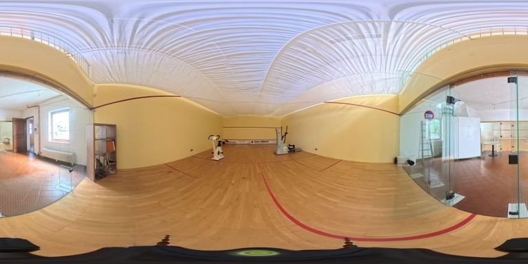 ehemaliger Squashplatz