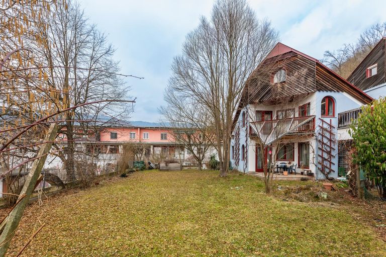 Großzügiger Garten