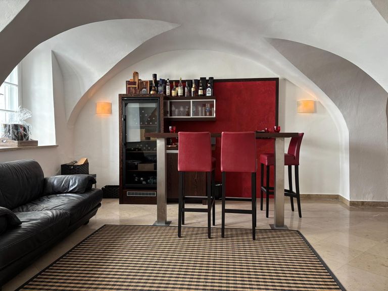Gewölbe Bar EG