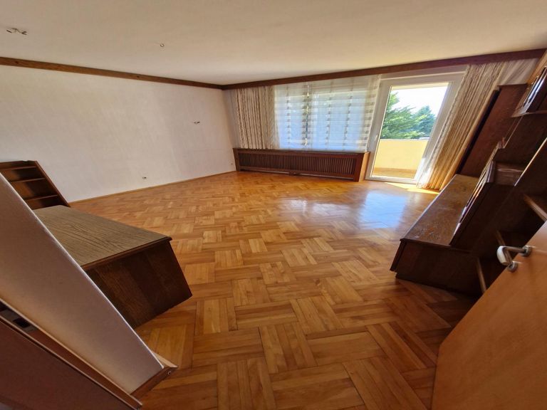 Wohnzimmer mit Loggia