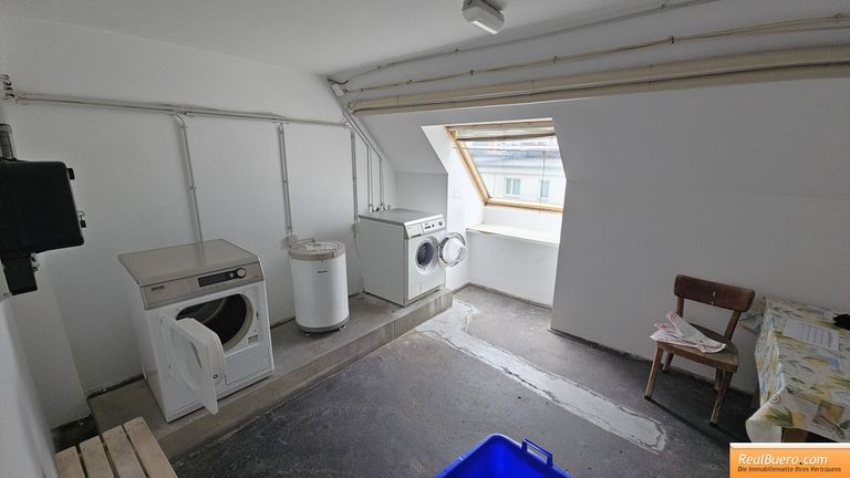 Dachgeschoß mit Waschküche