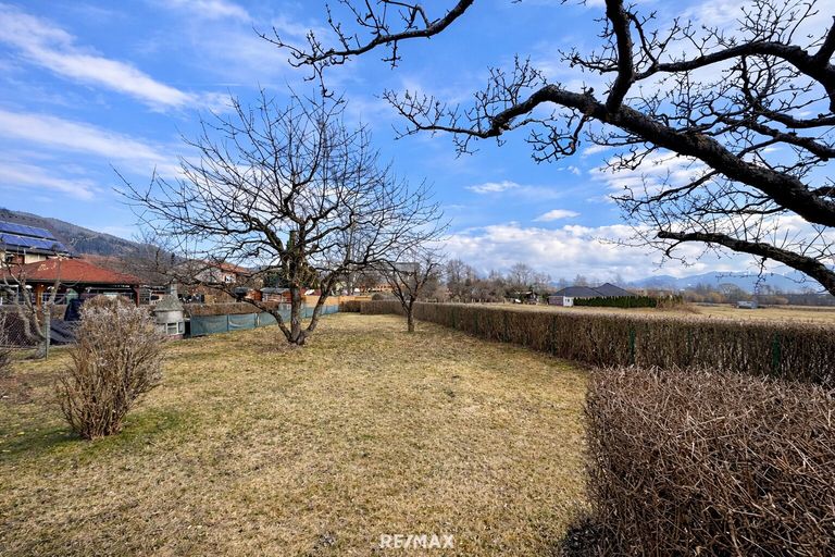 zusätzliches Grundstück