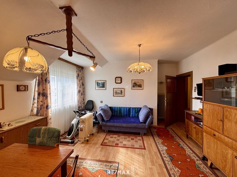 OG Zimmer 6 Durchgangszimmer