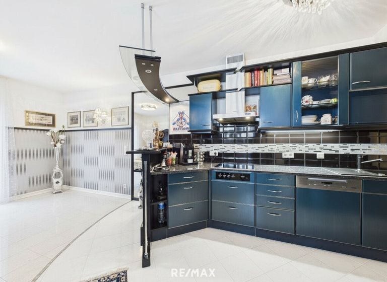 unmöblierter Koch-/Essbereich - Symbolbild KI