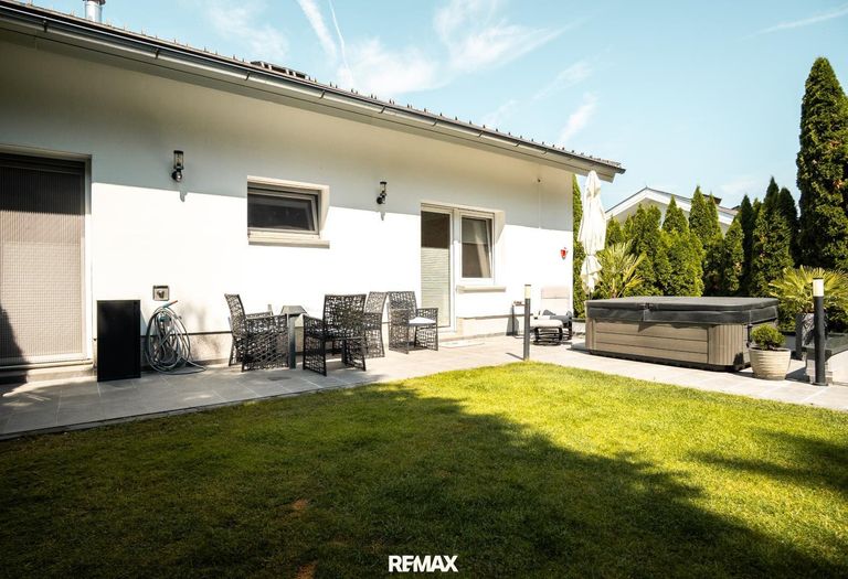 Terrasse (Whirpool nicht mehr vorhanden)