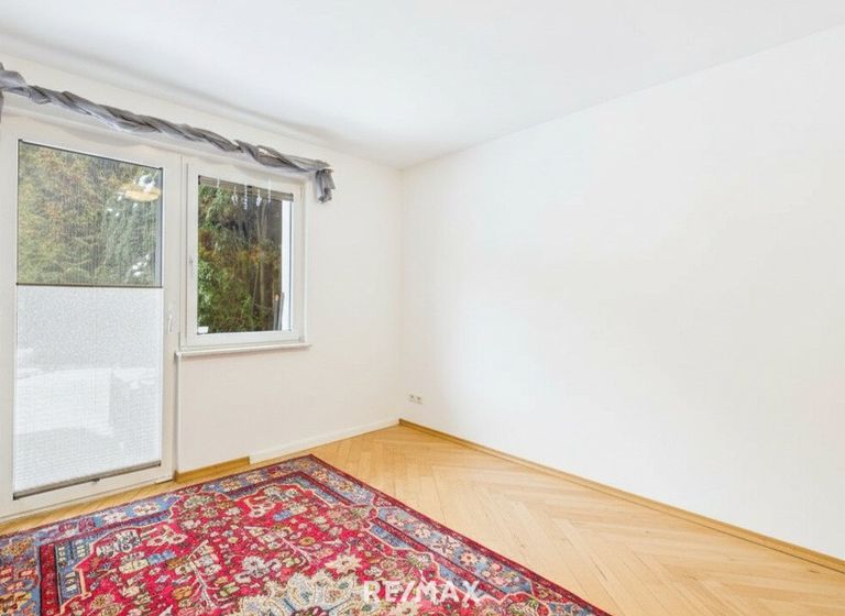 unmöbliertes Zimmer - Symbolbild KI