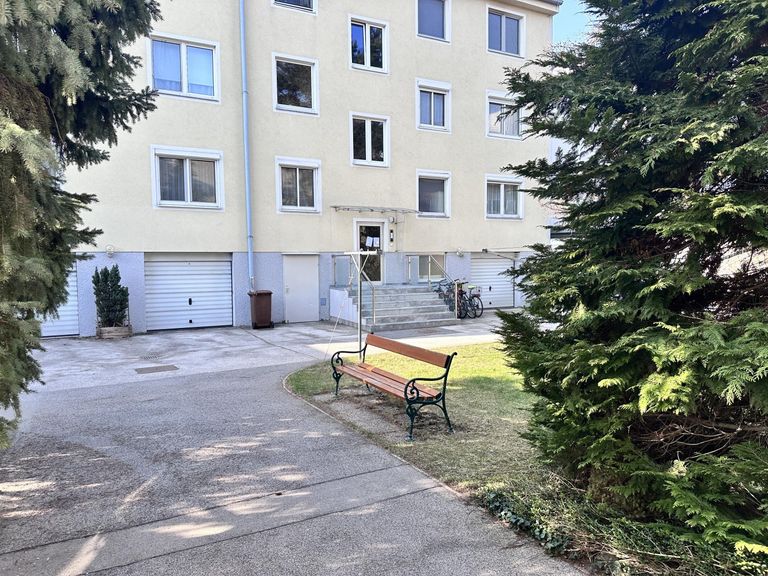 11 Gebäude