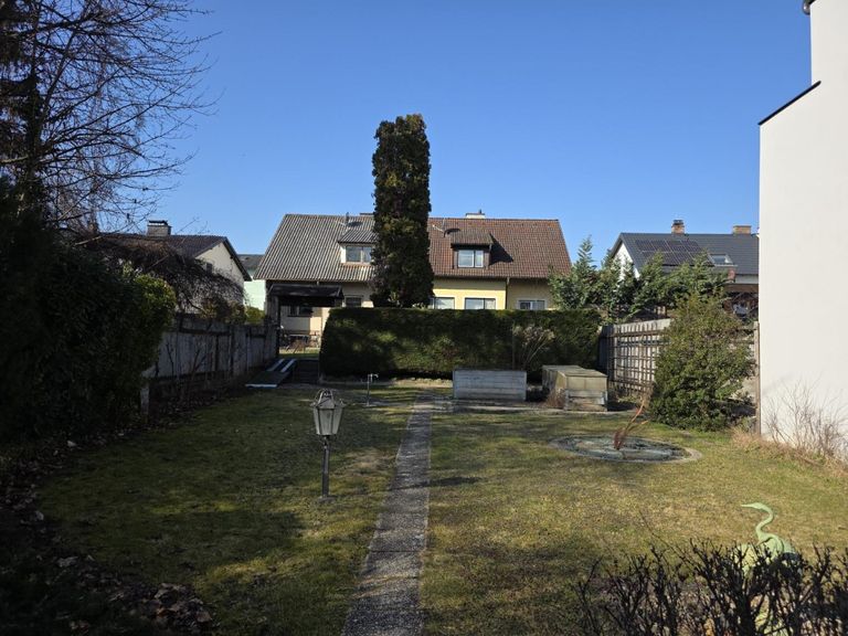 24 2000 EFH Garten