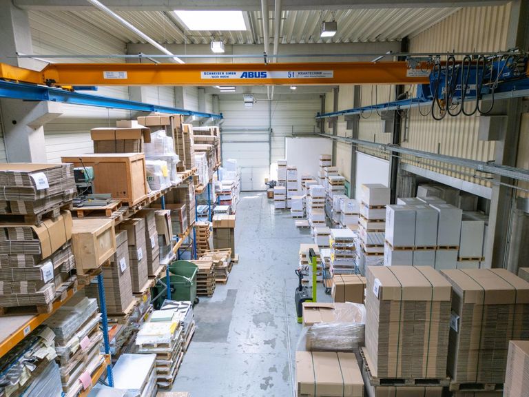 Innenansicht der Lager- und Produktionsfläche