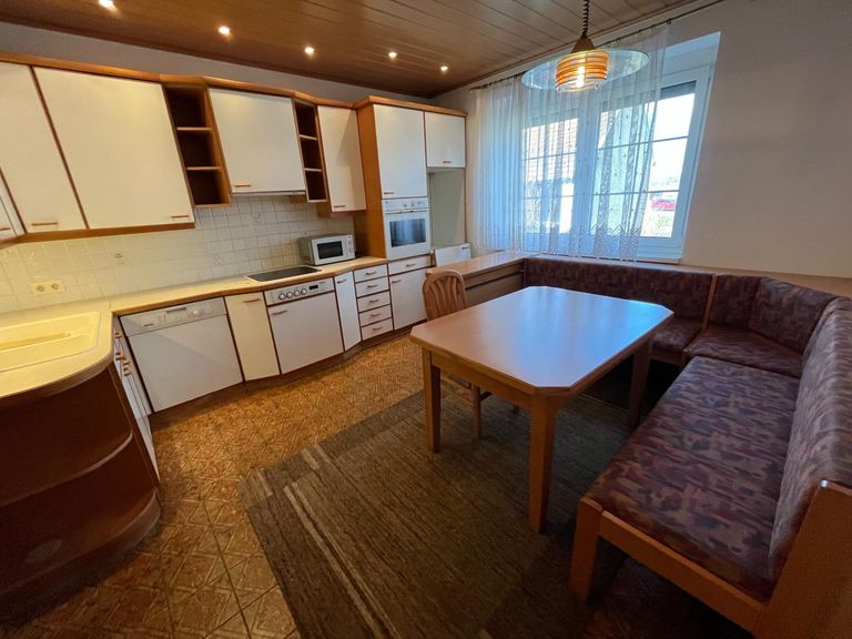 Erdgeschoss - Küche mit Essecke