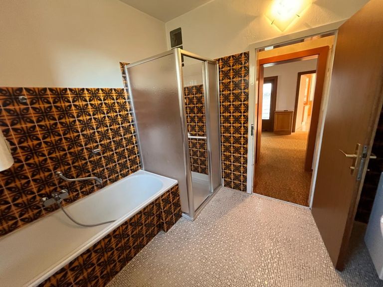 Erdgeschoss - Badezimmer