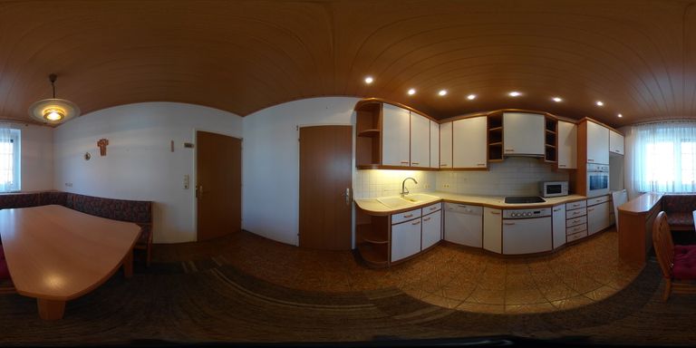 Erdgeschoss - Küche mit Essecke