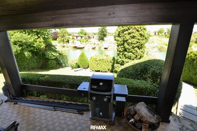 Terrasse mit Grillplatz