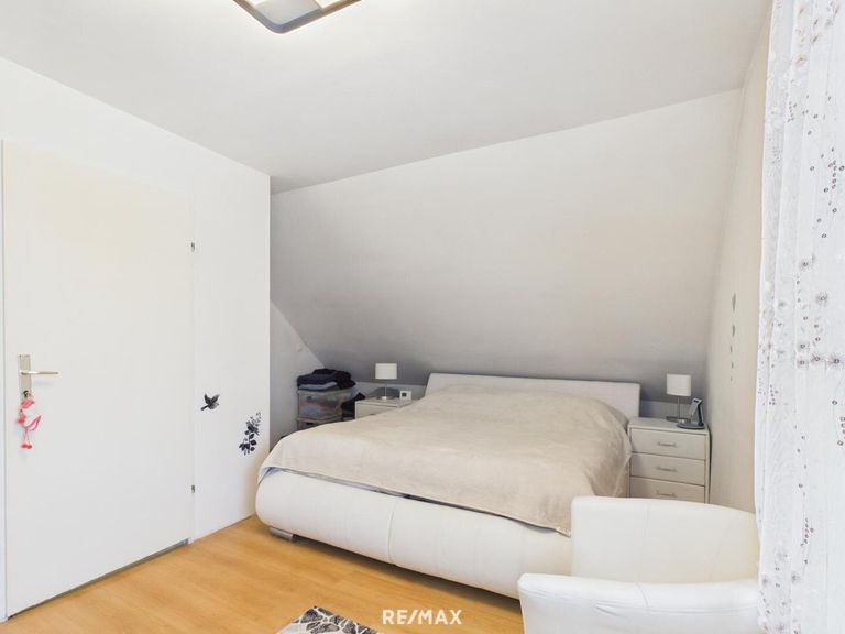 Schlafzimmer 3 OG