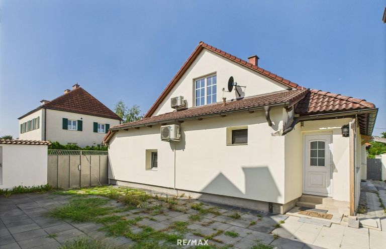 Hausansicht vom Garten