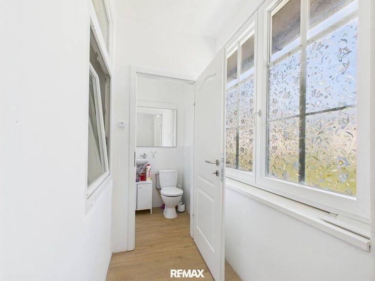 WC W1