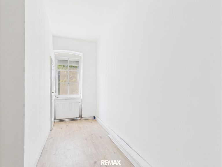 Durchgangszimmer W1