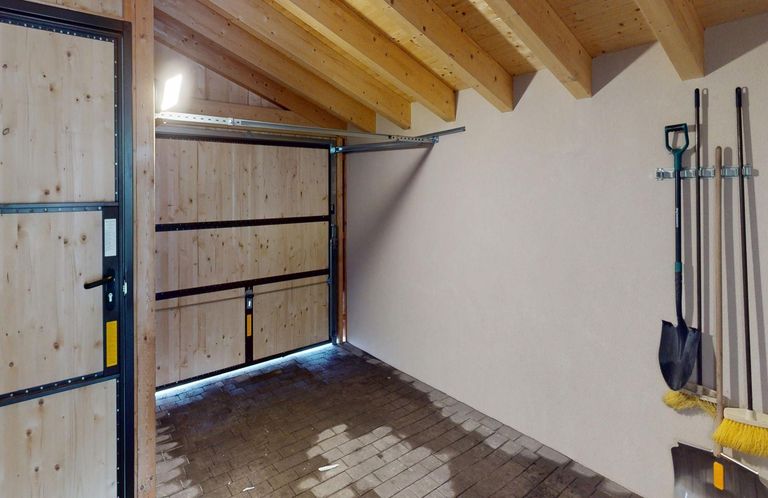 See - Haus - Garage