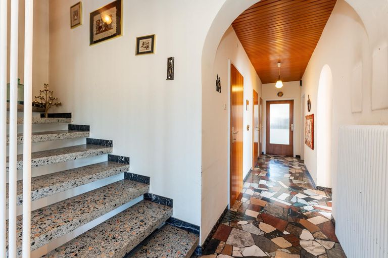 Stiegenhaus und Vorraum