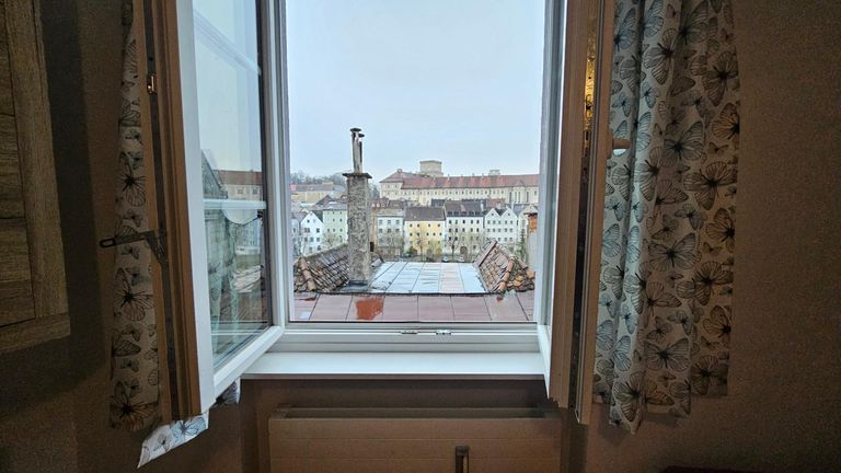 20260316_090408_resized