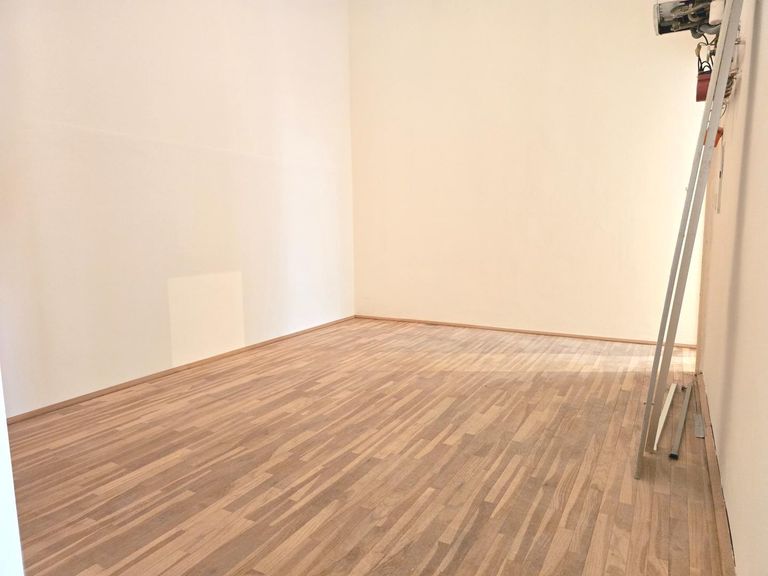 Neubaugasse Obj.3321 g