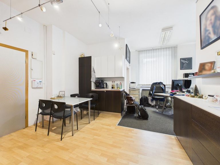 CAM04191G0-PR0085-STILL003