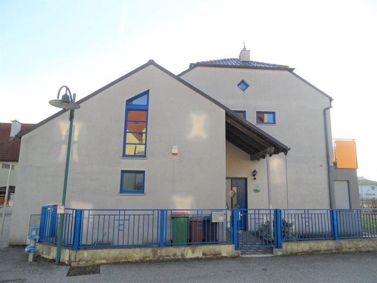 Ansicht mit Hauseingang