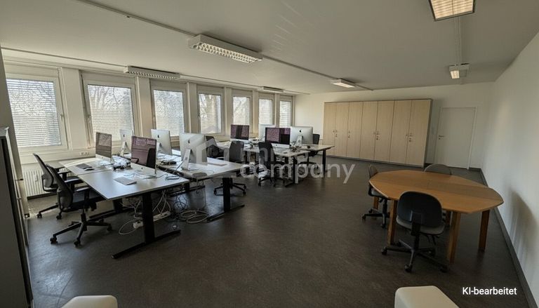 Office Überblick Wandseite KI