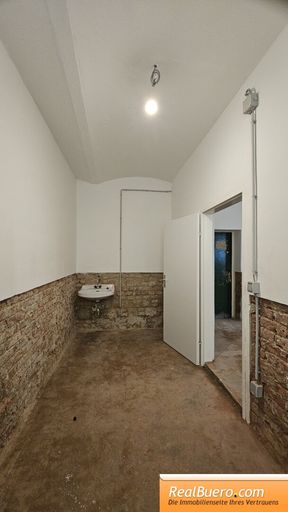 kleiner Raum neben - großem Eckraum