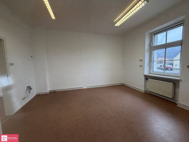 Büro im 1.OG Küchenanschlüsse