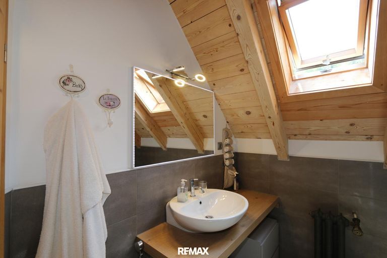 Bad Zimmer 1 OG