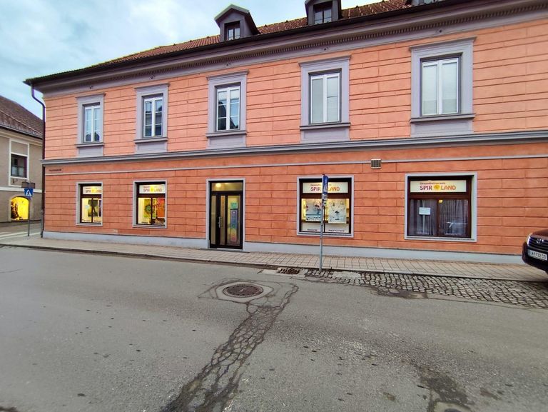 1Objekt Aussenansicht  121.52.57 (1)