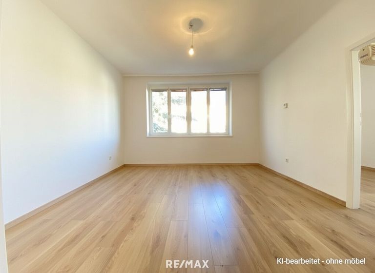 Wohnzimmer ohne Wandregal