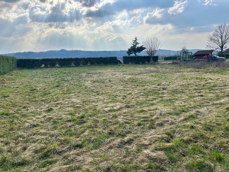 Baugrundstueck Zwaring eben und sonnig immoresch e