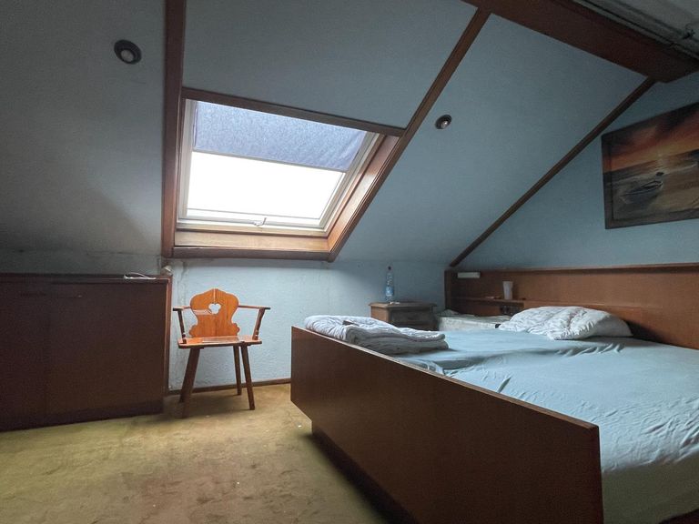 Schlafzimmer DG