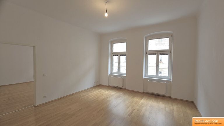 2. Zimmer gassenseitig