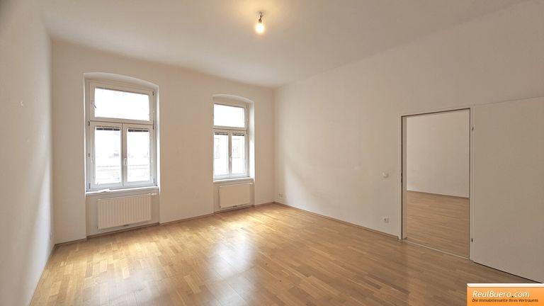 1. Zimmer gassenseitig