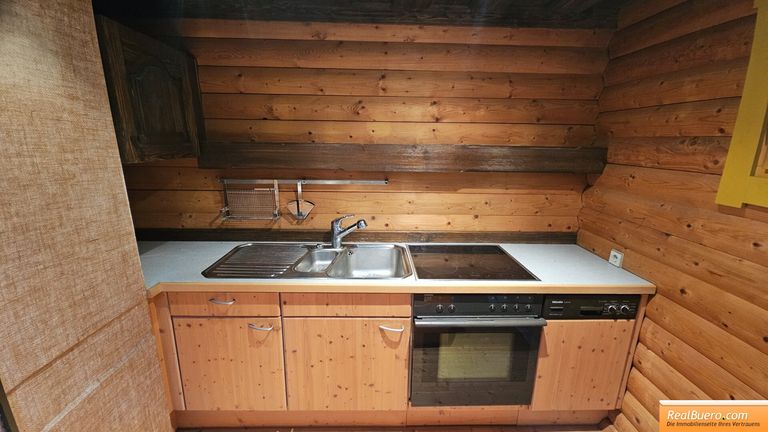 Erdgeschoß: Küche im Wohnesszimmer