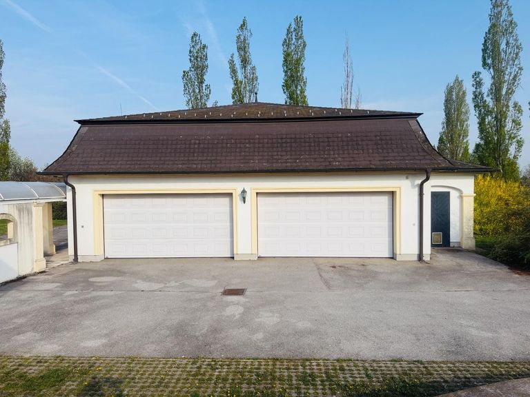 Nebengebäude, Garagen, Heizraum, Lager uvm.