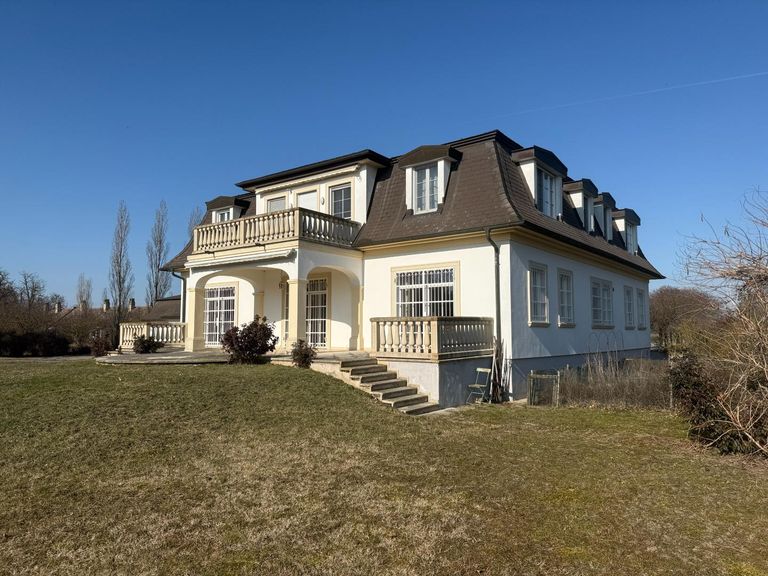 seitliche Haus Ansicht vom Garten