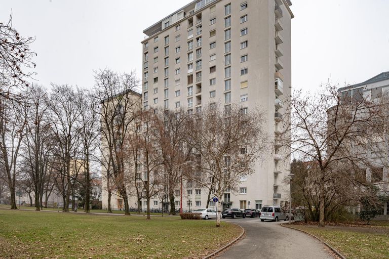 Wohngebäude Außenansicht