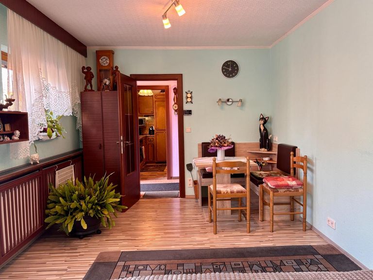 Zweite Wohneinheit Wohn- Schlafraum 2