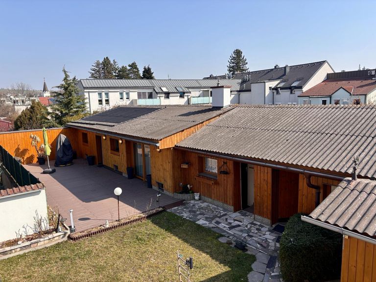 Zweite Wohneinheit und Nebengebäude