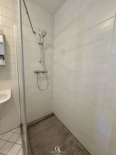 Bad mit Dusche