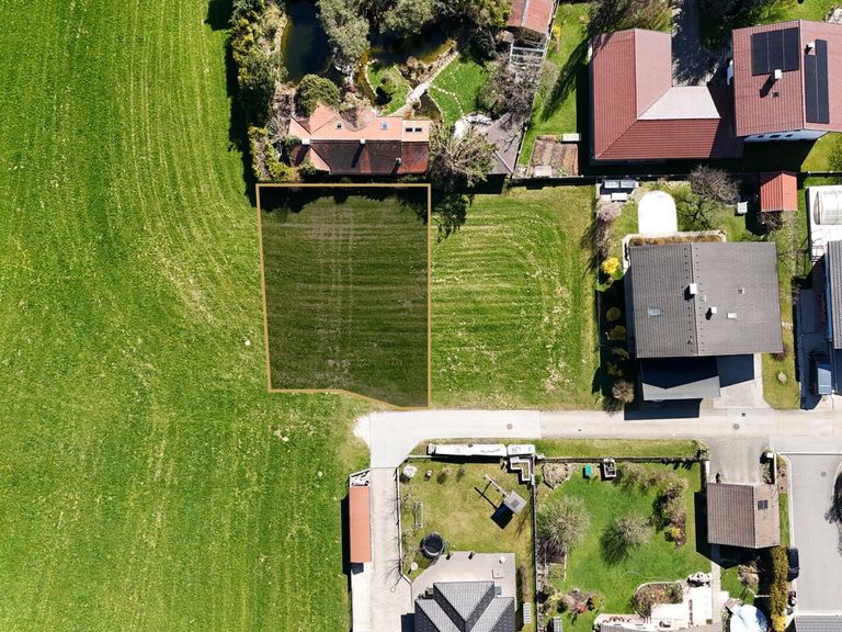 Grundstücksgrenzen Baugrund West