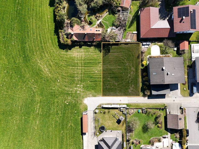 Grundstücksgrenzen Baugrund West